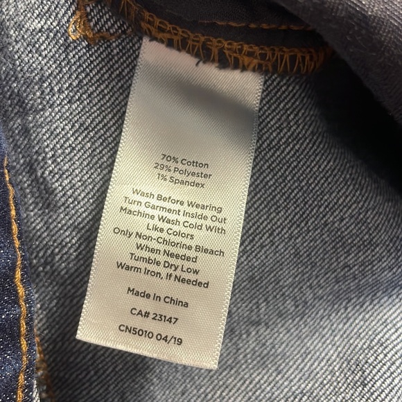 Talbots Flawless High-Waist Wide Crop Denim Jeans Size 10 Petite Pockets Buttons - Picture 9 of 13